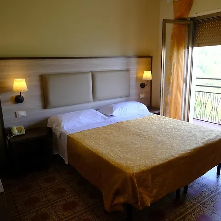 Amelia Dream View Hotel 3*